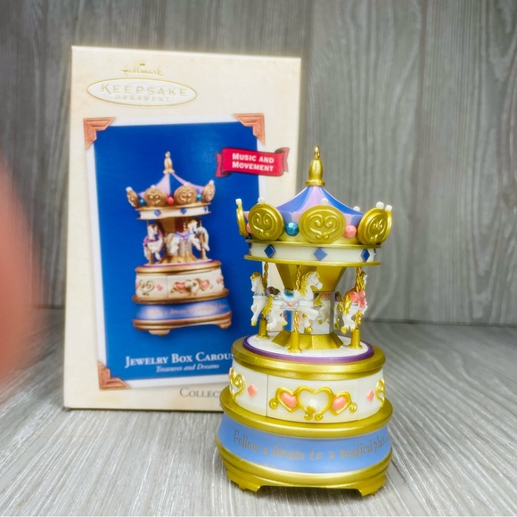 Vintage Hallmark Keepsake Christmas Ornament Jewelry Box Carousel Music spinning - Picture 10 of 10